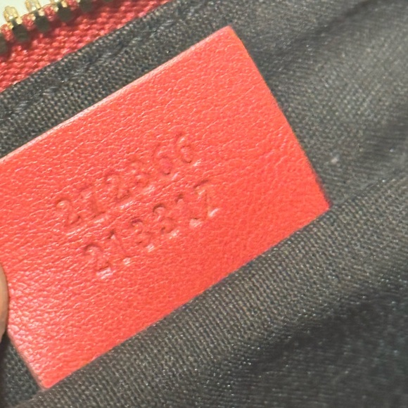 Gucci Cosmetic pouch purse Sima GG Red Leather-great condition- nice color - Picture 8 of 10